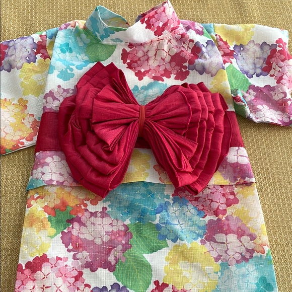 idog Other - Floral Kimono with Red Bow dog outfit. Does not come with dog.🥰